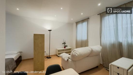 Estudio en alquiler en Barcelona - BARCELONA