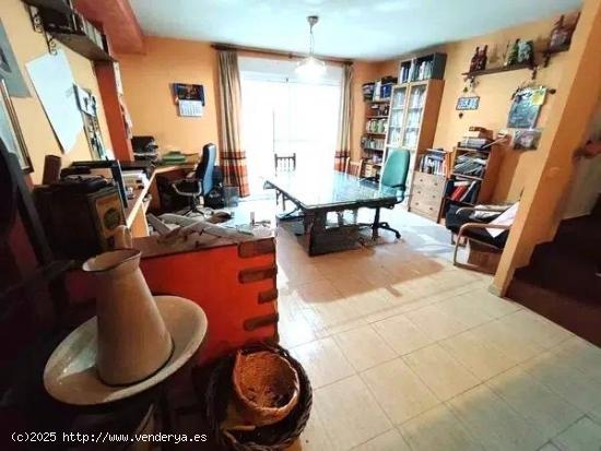 Excelente Chalet en venta en calle de la Eras - ZARAGOZA