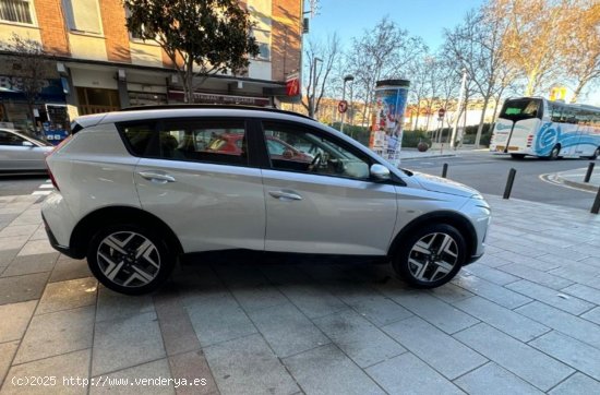 Hyundai Bayon 1.0 T-GDI INTRO - Cornellà