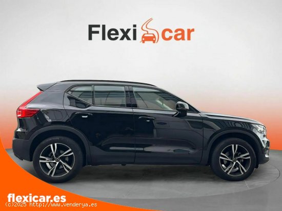 Volvo XC40 1.5 T2 Inscription Auto - Mataró