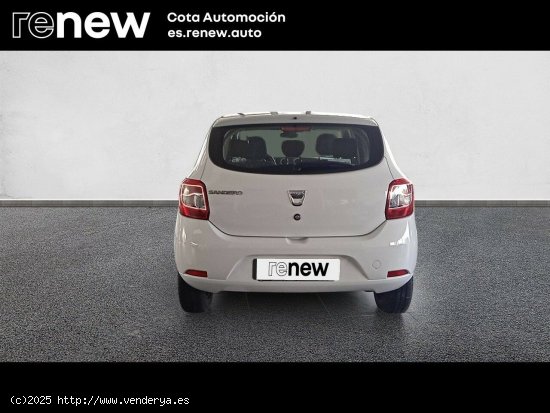 Dacia Sandero ESSENTIAL 1.2 - Madrid