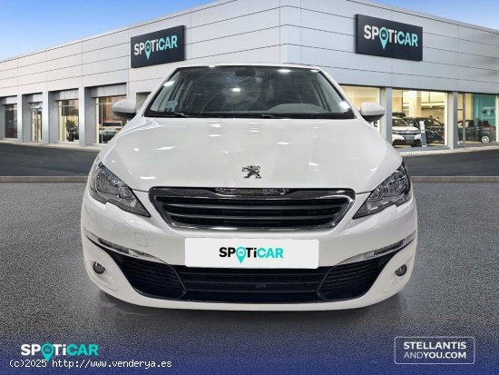 Peugeot 308  5p  1.2 PureTech 96KW (130CV) S&S Style - Alcorcón