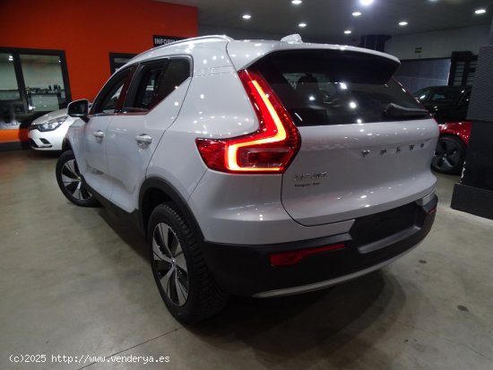 Volvo XC40 1.5 T4 Twin Recharge Inscription Auto - Madrid