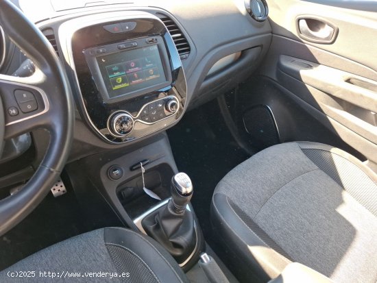 Renault Captur - 