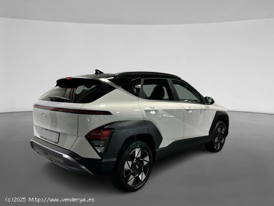 Hyundai Kona Nuevo  1.0 T-GDi 88 kW (120 CV) MT6 2WD Blackline - 