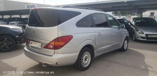 SSANGYONG Rodius en venta en Santpedor (Barcelona) - Santpedor