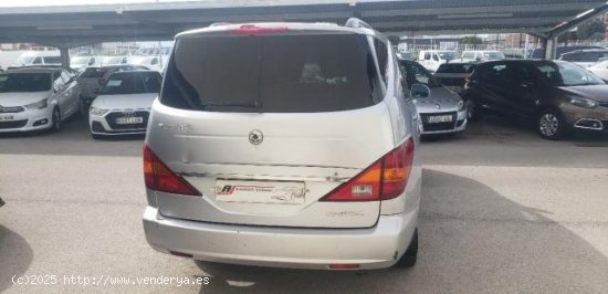 SSANGYONG Rodius en venta en Santpedor (Barcelona) - Santpedor