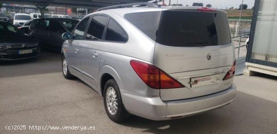 SSANGYONG Rodius en venta en Santpedor (Barcelona) - Santpedor