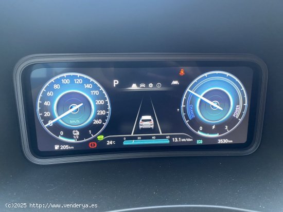 Hyundai Kona  Eléctrico FL 150 kW (204 CV) HiTech - 