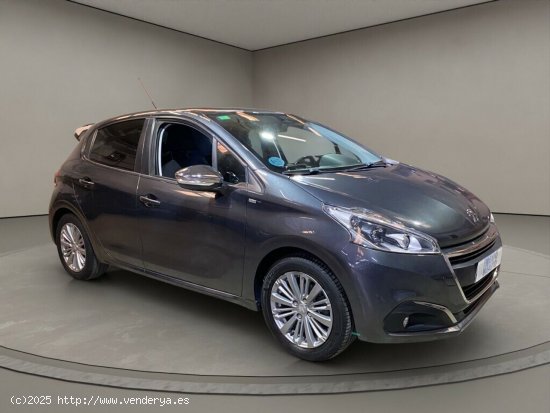  Peugeot 208 5P STYLE 1.2L PURETECH 60KW 82CV - Terrassa 