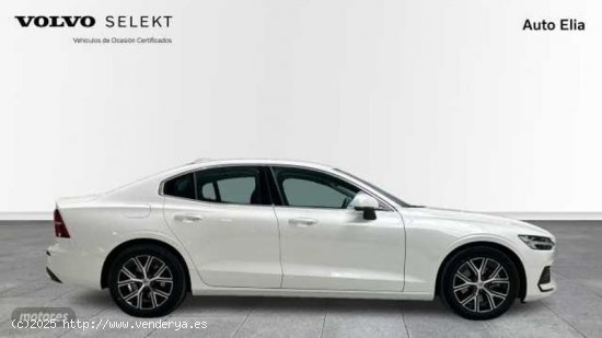 Volvo S60 2.0 B4 P CORE DCT 4P de 2023 con 28.466 Km por 37.900 EUR. en Madrid