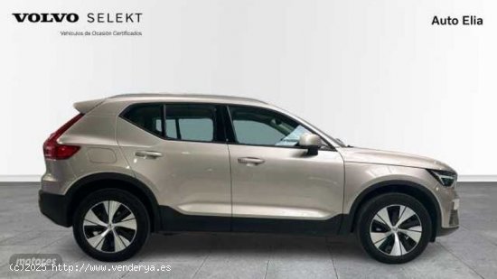 Volvo XC40 2.0 B3 CORE AUTO 5P de 2024 con 15.271 Km por 36.900 EUR. en Madrid