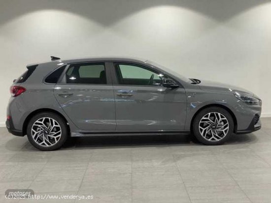 Hyundai i30 1.0 TGDI N Line 100 de 2024 con 2.900 Km por 24.900 EUR. en Barcelona