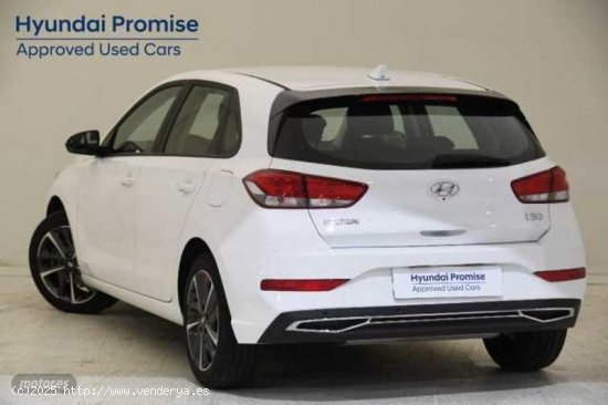 Hyundai i30 1.5 DPI Klass SLX 110 de 2024 con 12.970 Km por 19.500 EUR. en Barcelona