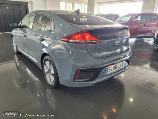 Hyundai Ioniq 1.6 GDI HEV Klass DCT de 2021 con 66.568 Km por 19.500 EUR. en Madrid