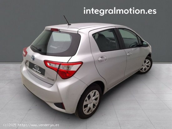 Toyota Yaris 1.5 VVT-i Hybrid Comfort e-CVT 5d - 