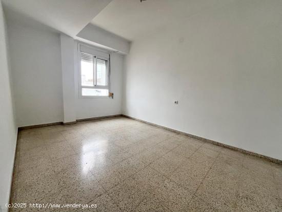 VIVIENDA EN ZONA PATRAIX - VALENCIA