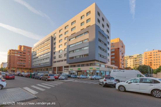  OFICINA EN VENTA EN EL EDIFICIO EURODOM - BADAJOZ 