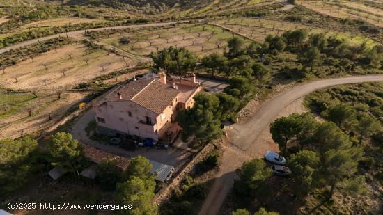 Chalet en plena naturaleza, vistas panorámicas, con Restaurante y Alojamiento Rural Activo - VALENC