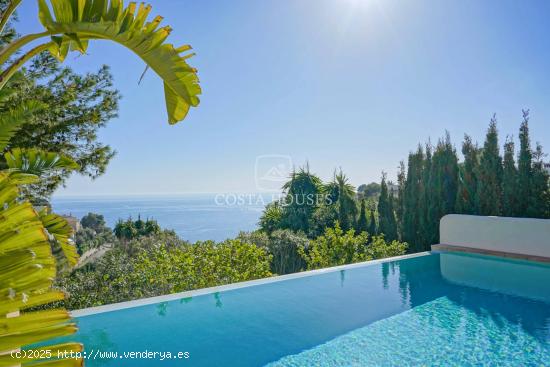 VILLA PHAISA EN VENTA CON VISTAS AL MAR EN JÁVEA - XABIA, COSTA BLANCA NORTE - ALICANTE