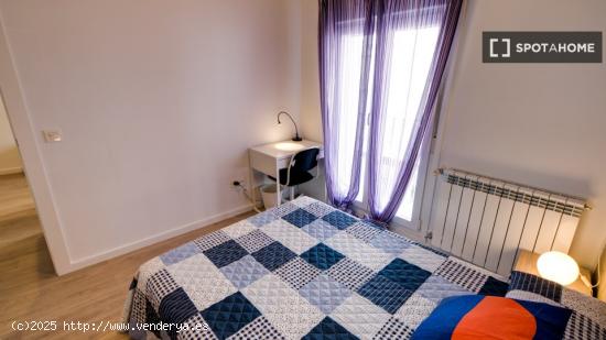 Habitación en piso compartido en Zaragoza - ZARAGOZA