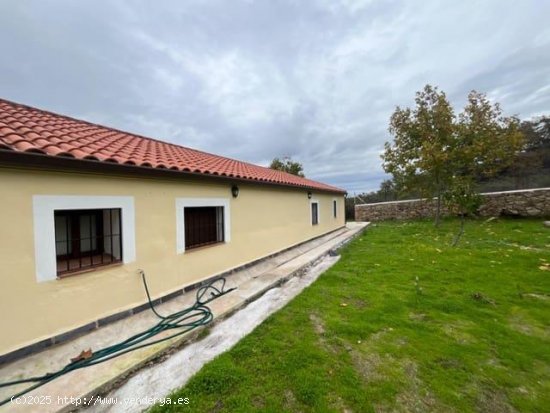 Villa en venta en Valencia de Alcántara (Cáceres)