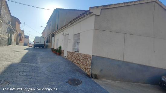 Casa de pueblo en el casco histórico de Pliego (Murcia) - MURCIA