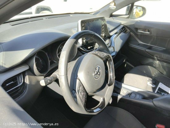 Toyota C-hr 1.8 125h Active - 