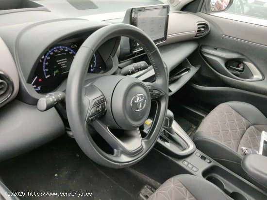 Toyota Yaris Cross 1.5 120h Style Plus - 