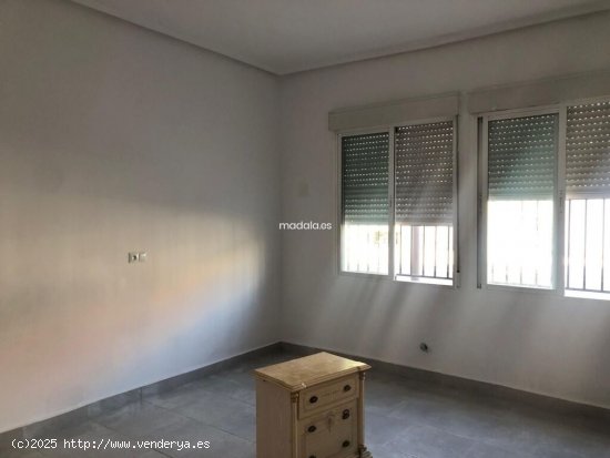 Adosada en Venta en Albatera Alicante