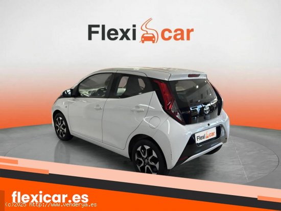 Toyota Aygo 1.0 70 x-play - 5P (2018) - San Andrés de Palomar