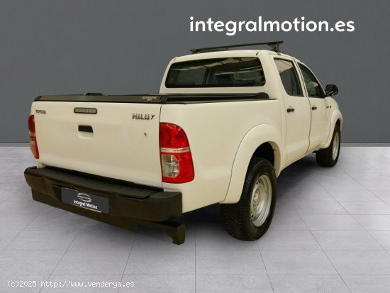 Toyota Hilux Doble Cab 2.5 - Sada