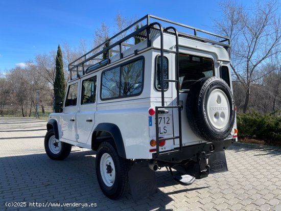 Land-Rover Defender 110 SW E 7 plazas 2.2D 122cv 6 vel. *IVA deducible* *Año 2016* *Nacional* - Mad