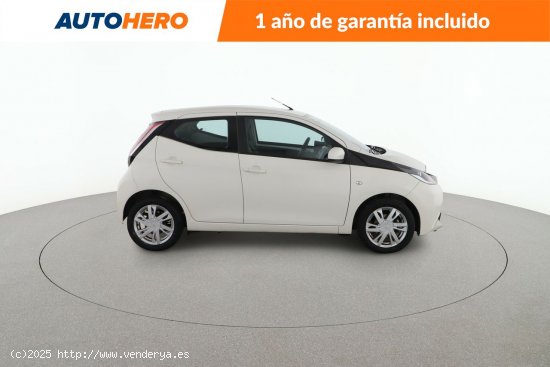 Toyota Aygo 1.0 X-Play - 