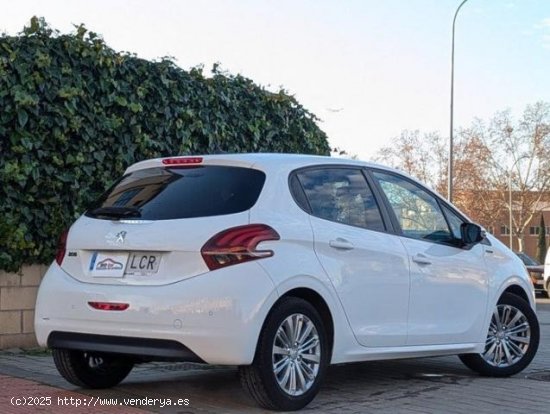 PEUGEOT 208 en venta en TorrejÃ³n de
Ardoz (Madrid) - TorrejÃ³n de
Ardoz