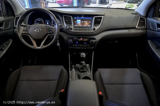 Hyundai Tucson   1.6 GDi BlueDrive 25 Aniversario 4x2 - 