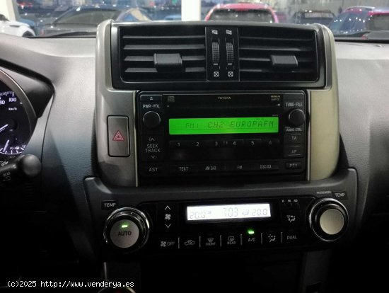 Toyota Land Cruiser   3.0 D4D VX - 