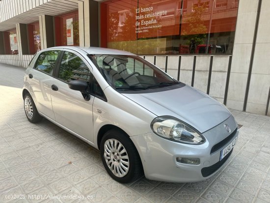 Fiat Punto 1.4 8v Lounge 77 CV Gasolina S&S - Barcelona