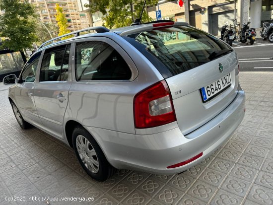 Skoda Octavia Combi 1.6 TDI CR Collection - Barcelona