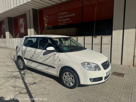 Skoda Fabia 1.2 60cv Young - Barcelona