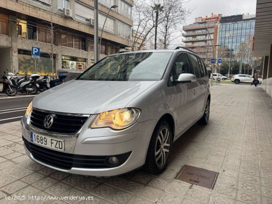  Volkswagen Touran 1.4 TSI 140 Highline - Barcelona 