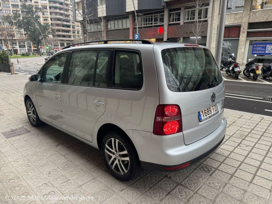 Volkswagen Touran 1.4 TSI 140 Highline - Barcelona