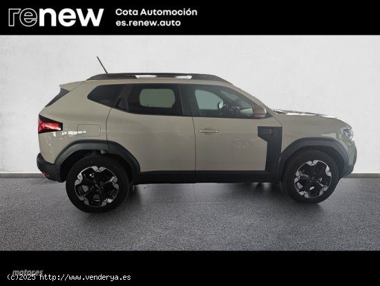 Dacia Duster 1.2 TCe Extreme 4x2 de 2024 con 9.900 Km por 22.500 EUR. en Madrid