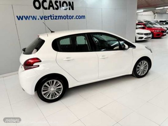 Peugeot 208 1.2 Gasolina S&S Signature 83cv de 2019 con 70.000 Km por 11.900 EUR. en Guipuzcoa