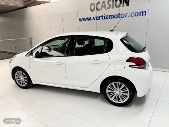 Peugeot 208 1.2 Gasolina S&S Signature 83cv de 2019 con 70.000 Km por 11.900 EUR. en Guipuzcoa