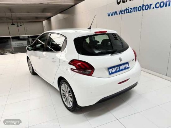 Peugeot 208 1.2 Gasolina S&S Signature 83cv de 2019 con 70.000 Km por 11.900 EUR. en Guipuzcoa