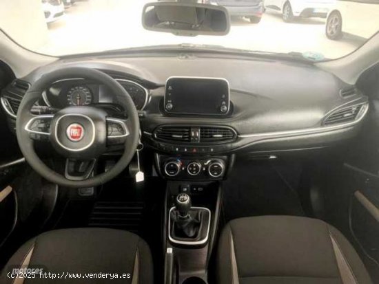 Fiat Tipo 1.3 Multijet II Lounge de 2019 con 29.000 Km por 15.700 EUR. en Guipuzcoa