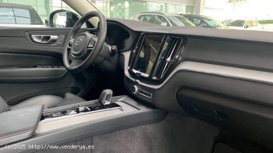 Volvo XC60 XC60 Recharge Plus, T6 AWD Híbrido enchufable, Eléctrico/Gasolina, Dark - Hernani