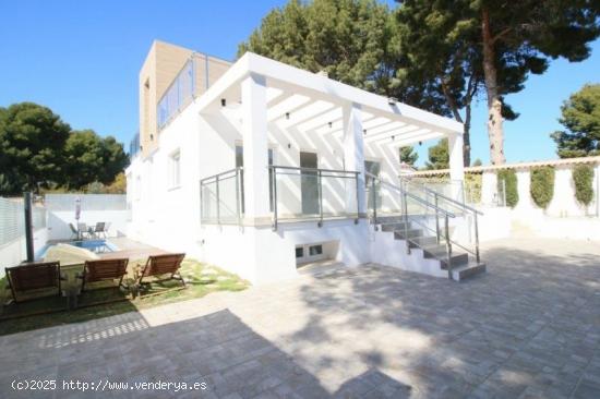 Chalet en La Nucia - ALICANTE