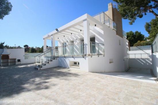 Chalet en La Nucia - ALICANTE